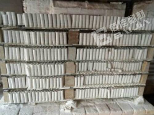 坩堝產(chǎn)品進(jìn)窯